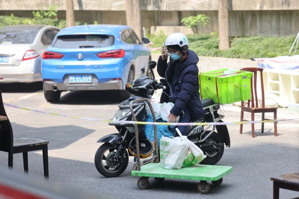 证券配资最简单最准方法 “二选一”点燃美团京东战火，“借”外卖“争”即时零售